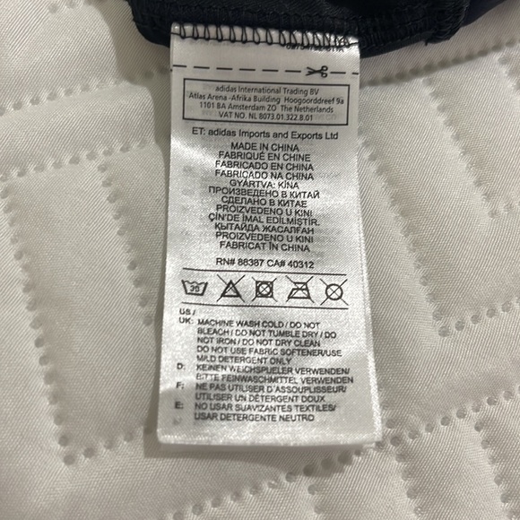 Adidas top - Picture 6 of 6